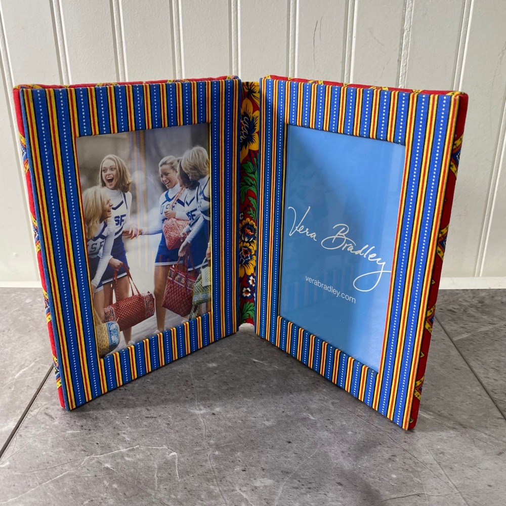 Vera Bradley Red Mediterranean Quilted Fabric Folding Double 4x6‎ Picture Frame